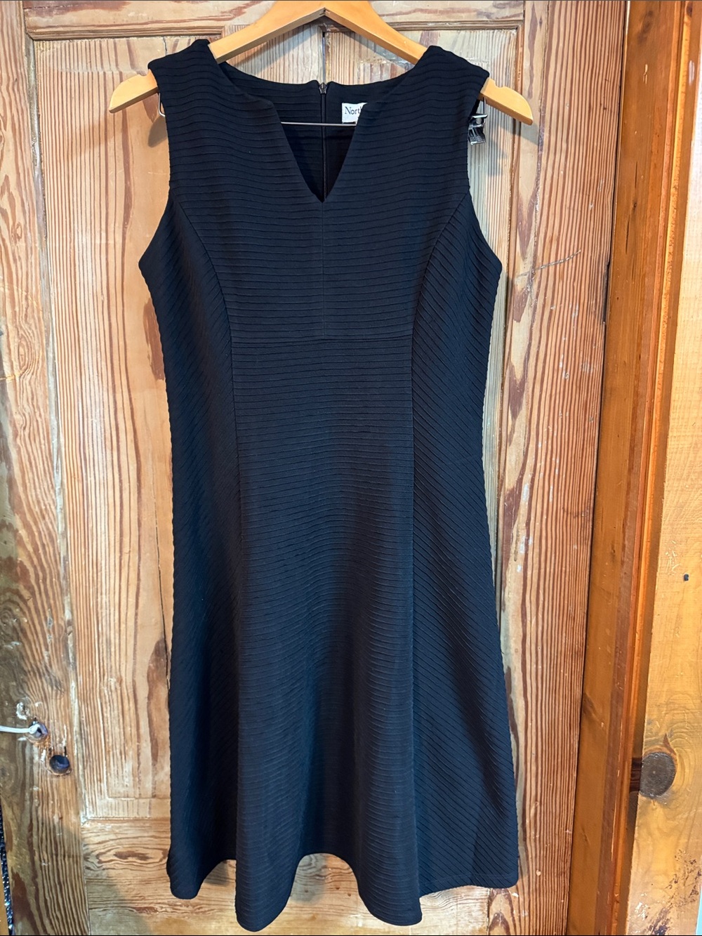 North Style 8 Black Textured Sleeveless Fit-and-Flare Dress